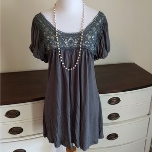 Francesca’s Rosebud Gray Crochet Knit Tunic Top